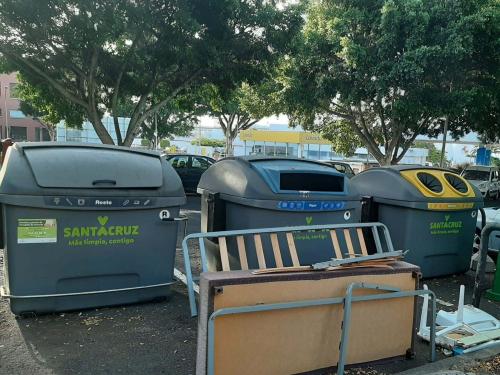 Santa Cruz retira más de 271 toneladas de enseres en julio, un 5,4% más que en 2024