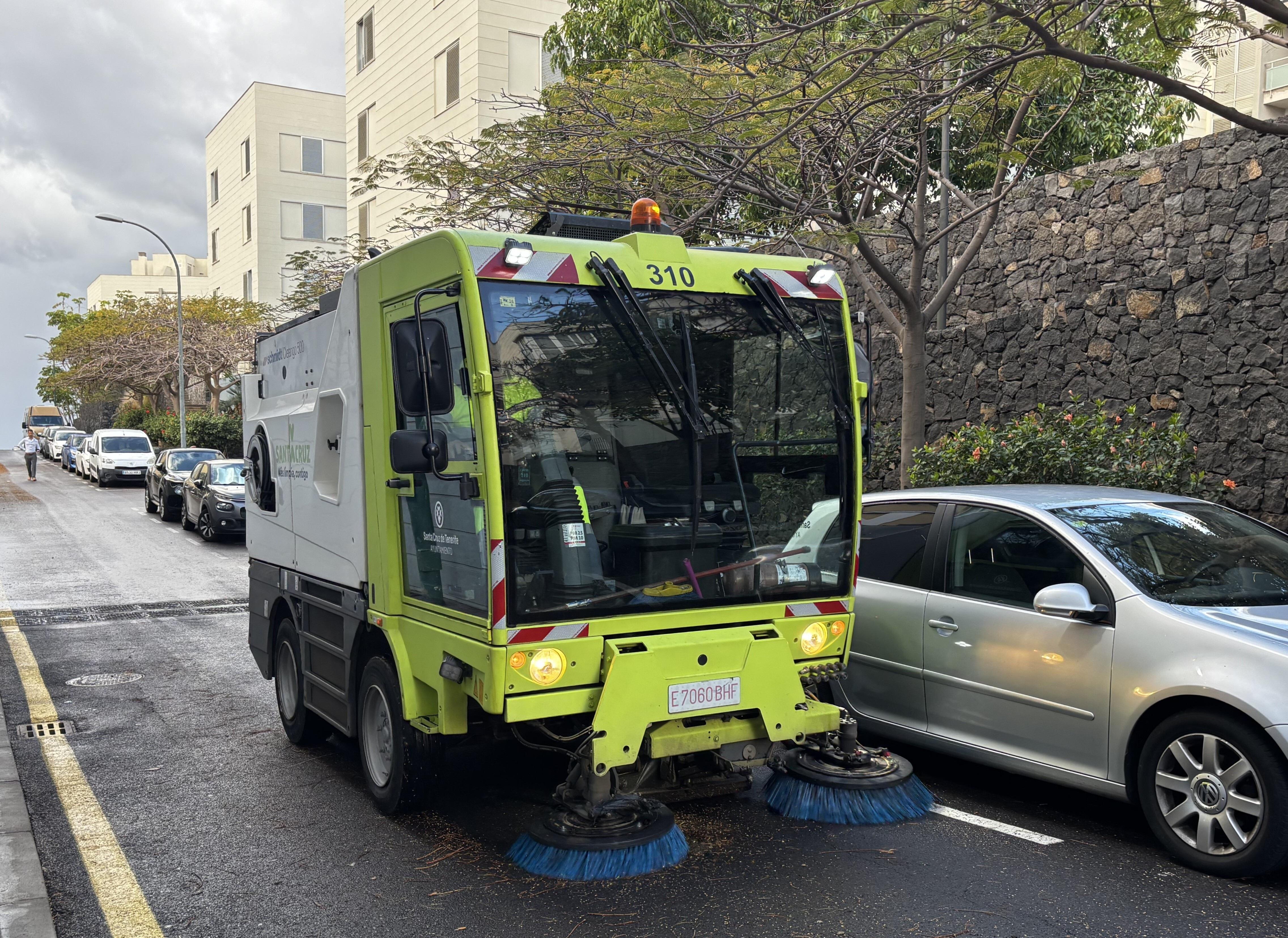Santa Cruz continúa los zafarranchos de limpieza en el distrito Centro-Ifara