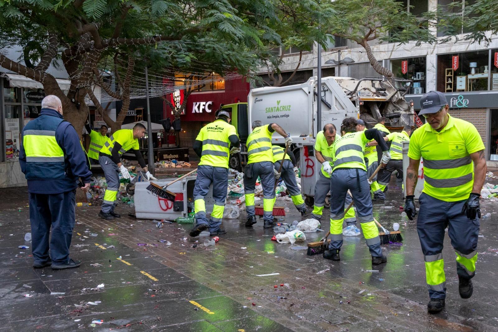 Santa Cruz recoge 227 toneladas de residuos durante los principales días del Carnaval