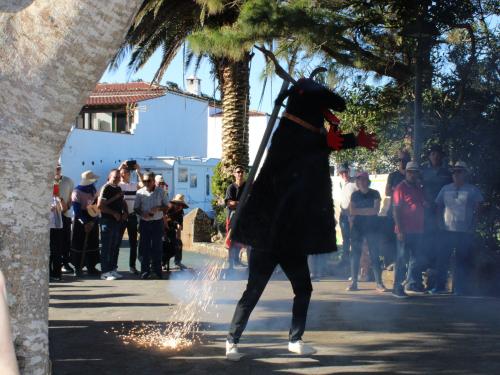 Teno Alto vive su carnaval ancestral con el diablo y el baile de Piñata