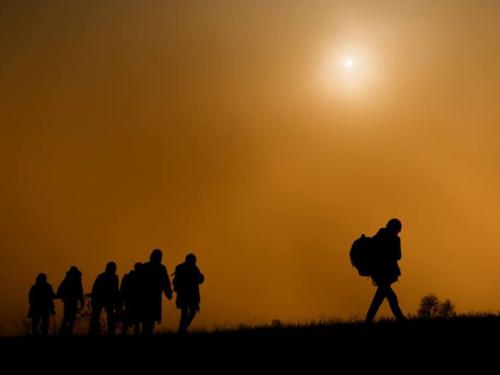 Canarias exige una respuesta "inmediata" a reparto de menores ante situación "desesperada"
