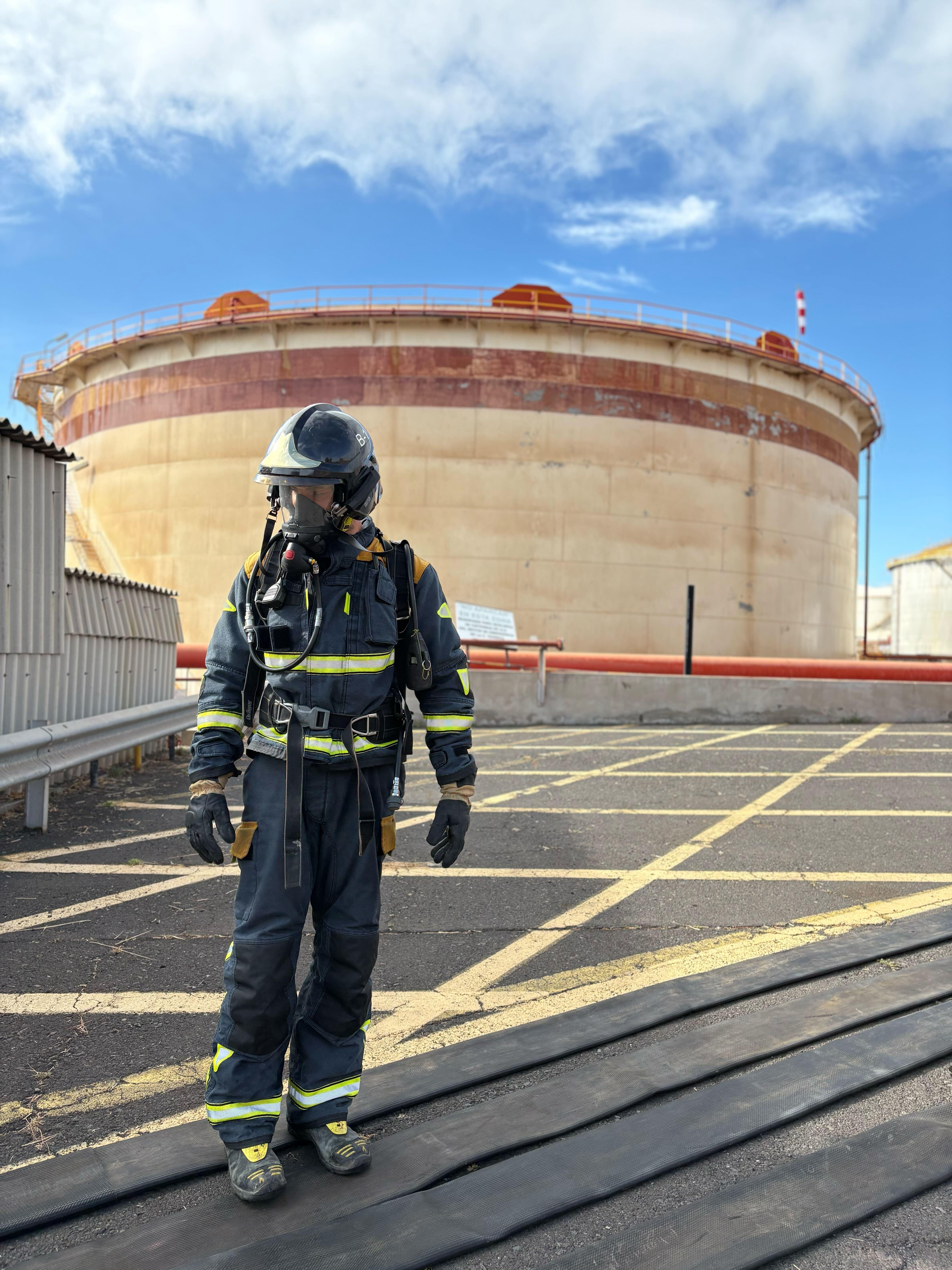 Bomberos de Tenerife refuerza su formación con un programa de simulacros