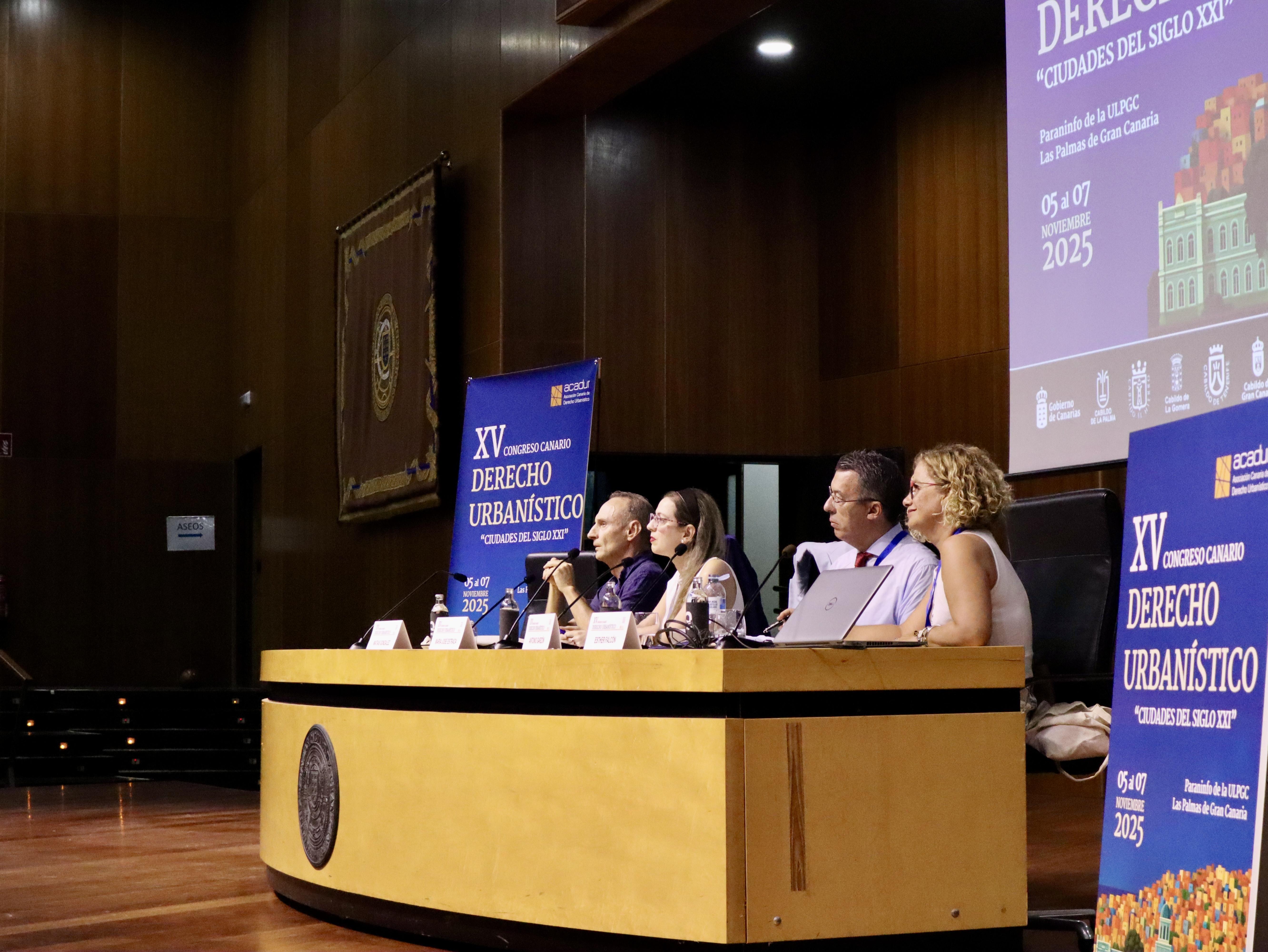 El XV Congreso Canario de Derecho Urbanístico reivindica un pacto urbano que combine vivienda asequible y turismo responsable