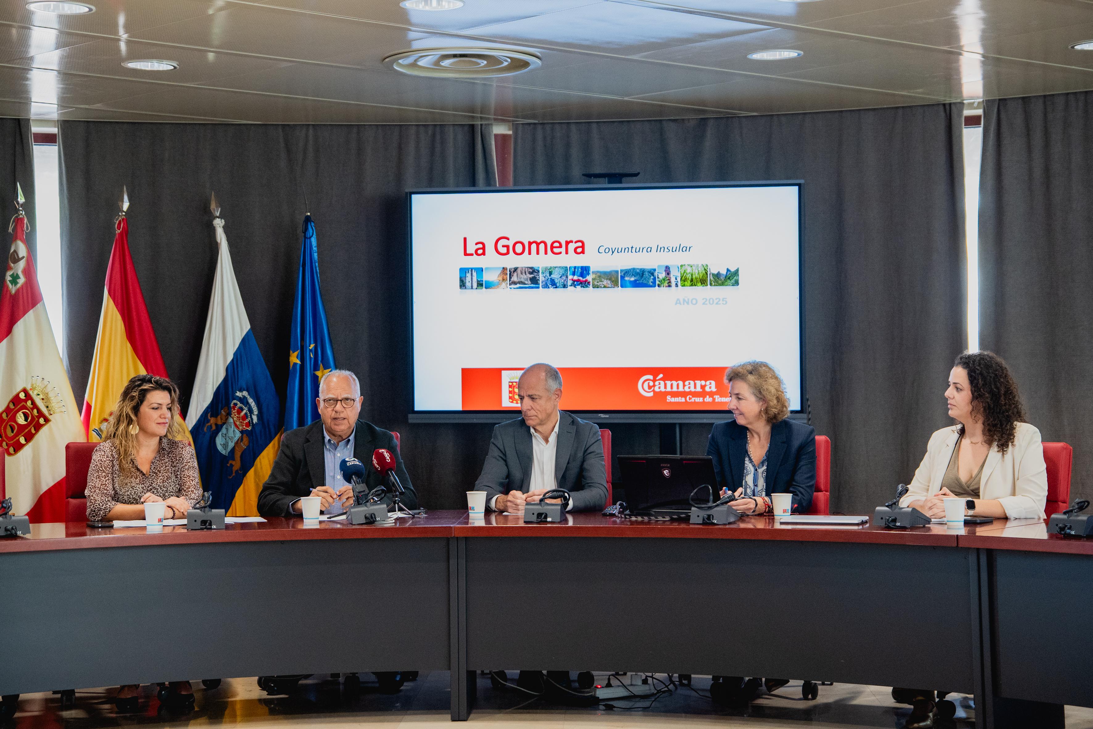 El turismo y la estabilidad del mercado laboral impulsan el crecimiento de la economía de La Gomera en 2025