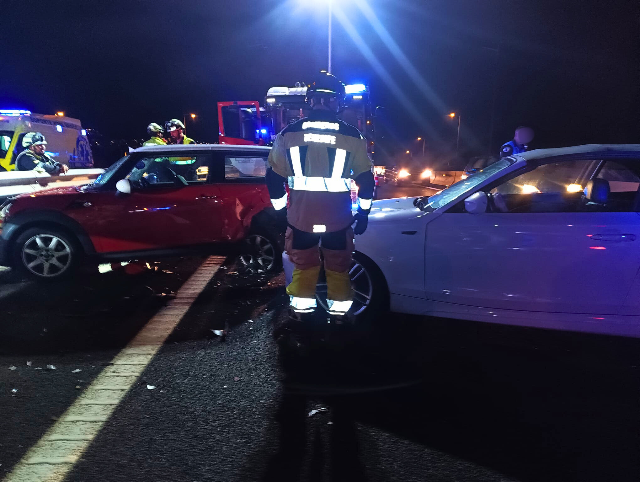 Bomberos de Tenerife intervienen en cinco accidentes de tráfico