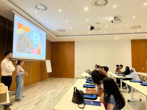 La Cámara forma a jóvenes en gestión de alojamientos turísticos