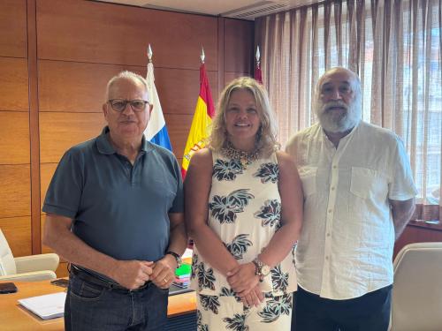 El Colegio Oficial de Psicología de Tenerife reafirma su compromiso con La Gomera con nuevas vías de colaboración