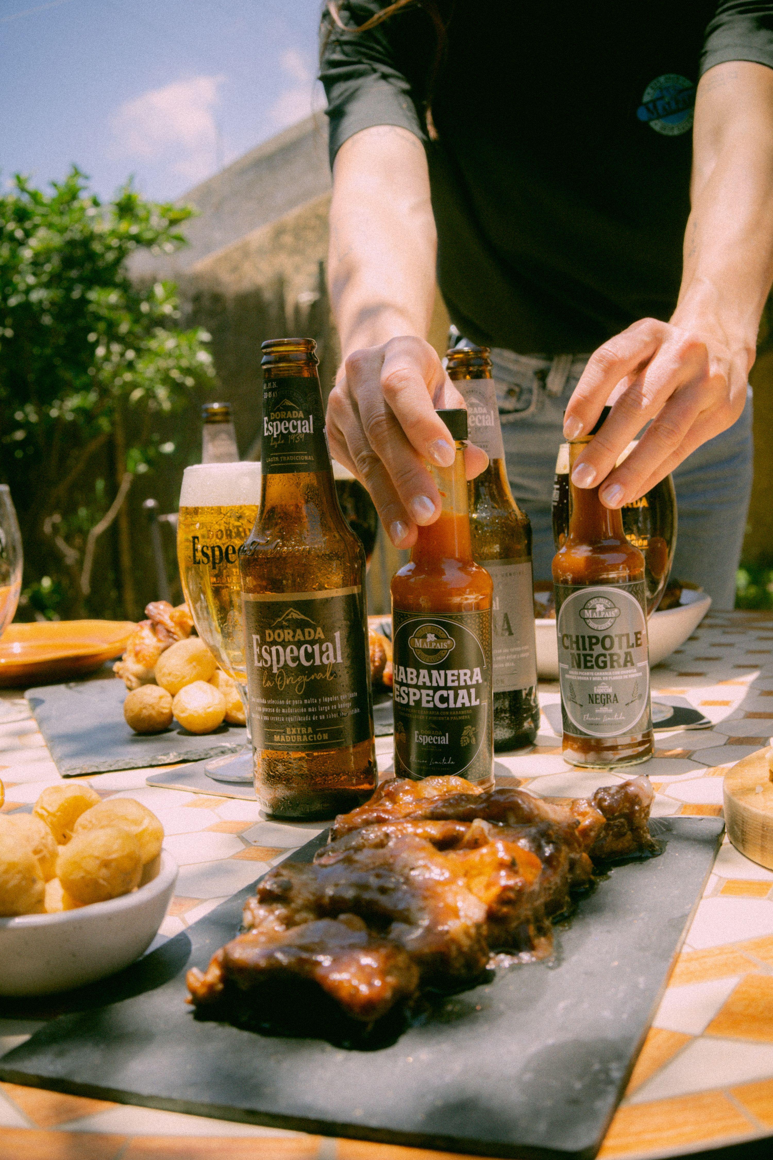 Dorada Especial y Malpaís Hot Sauce se alían para ponerle sabor al Día de Canarias